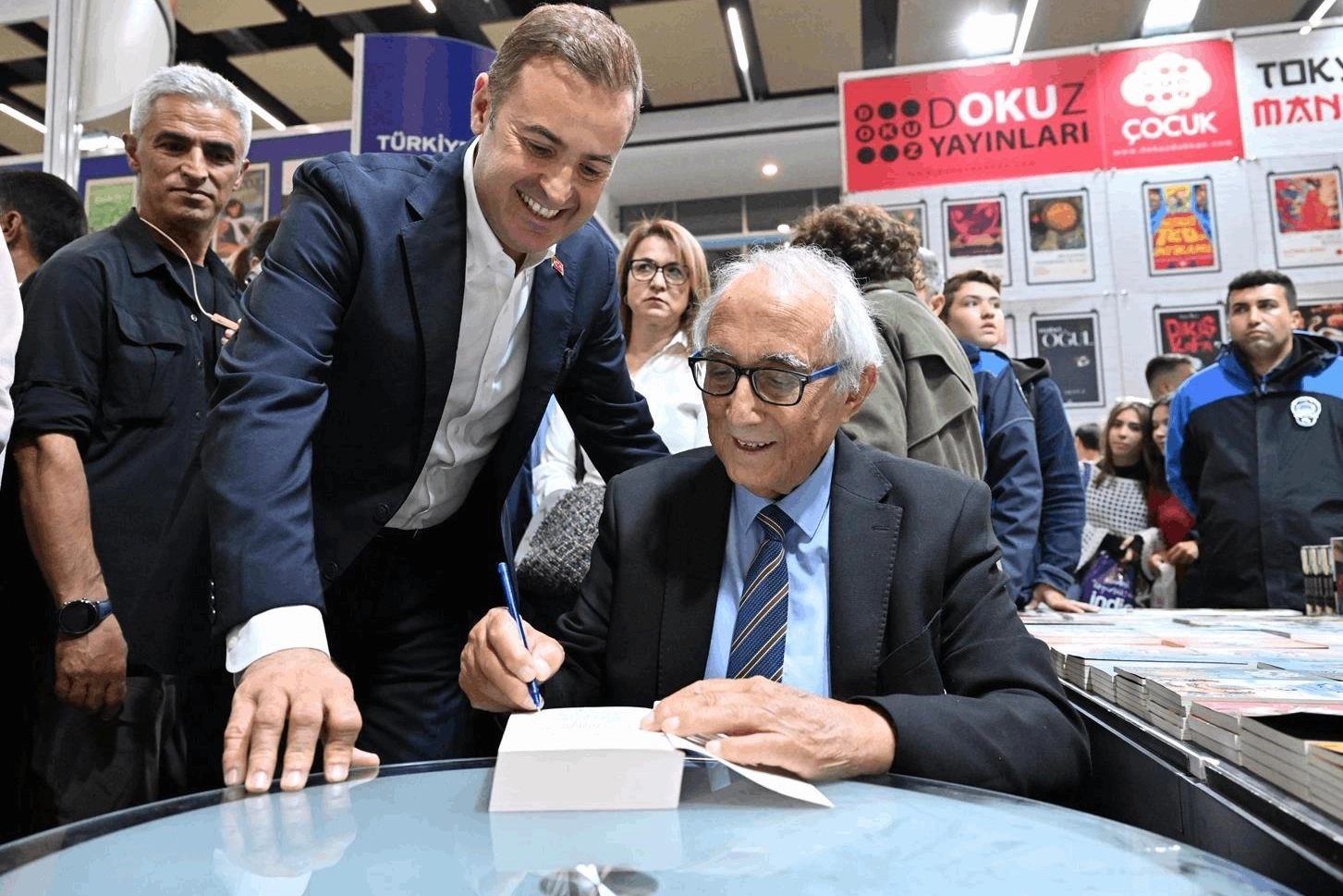 1. Balıkesir Kitap Fuarı coşkuyla açıldı