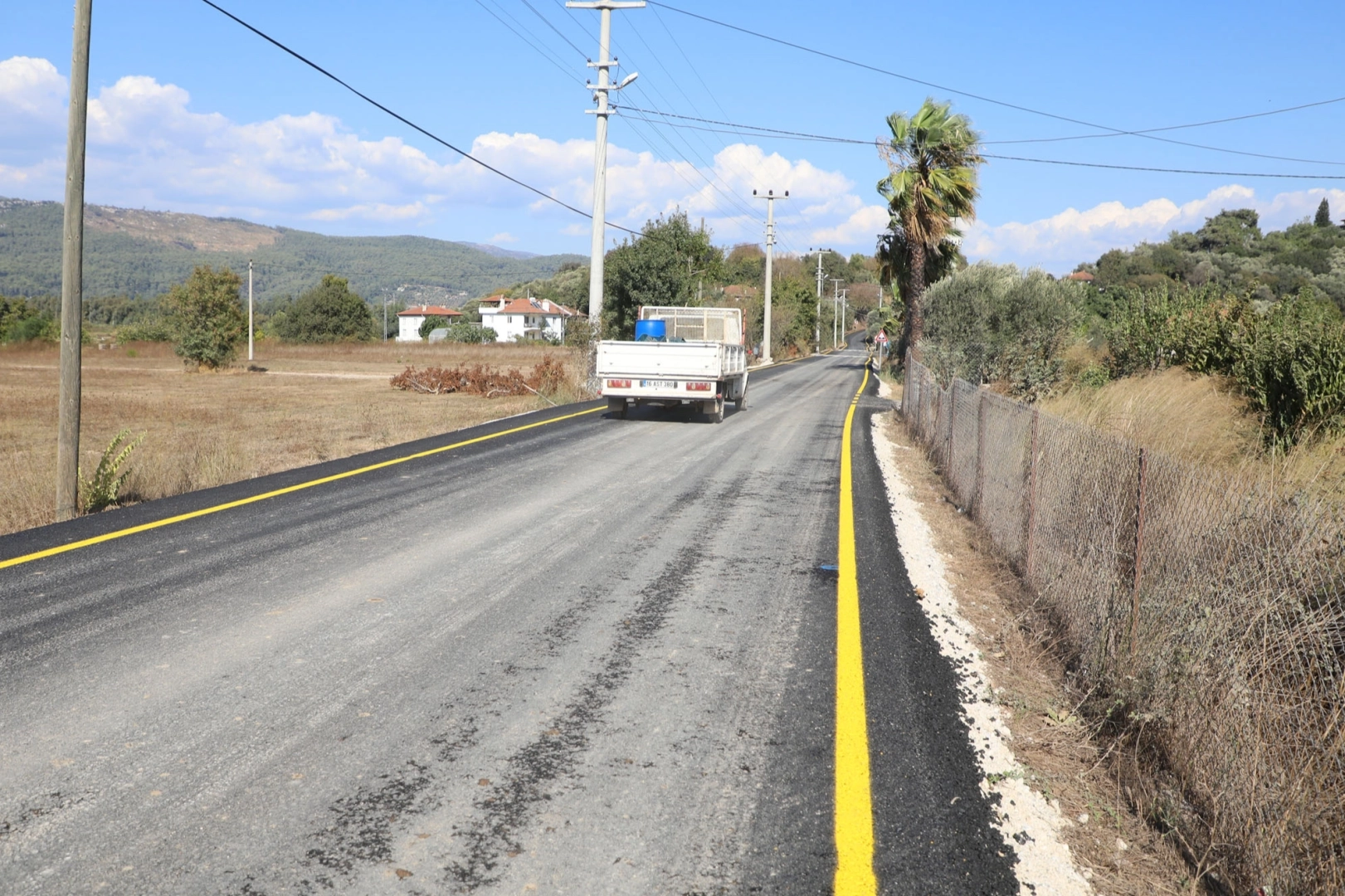 Muğla Büyükşehir, Şirinköy-Çıtlık’ta yol çalışmalarını tamamladı
