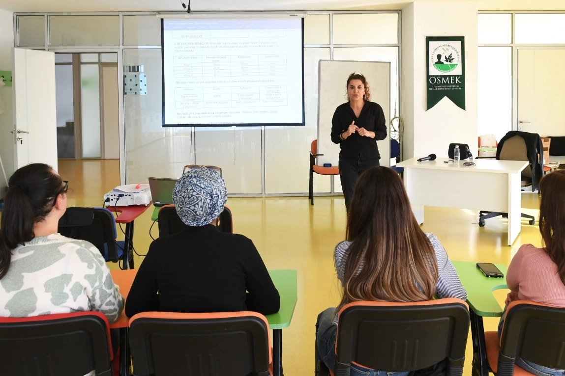 Bursa Osmangazi’de meslek edindiren kurslar başladı