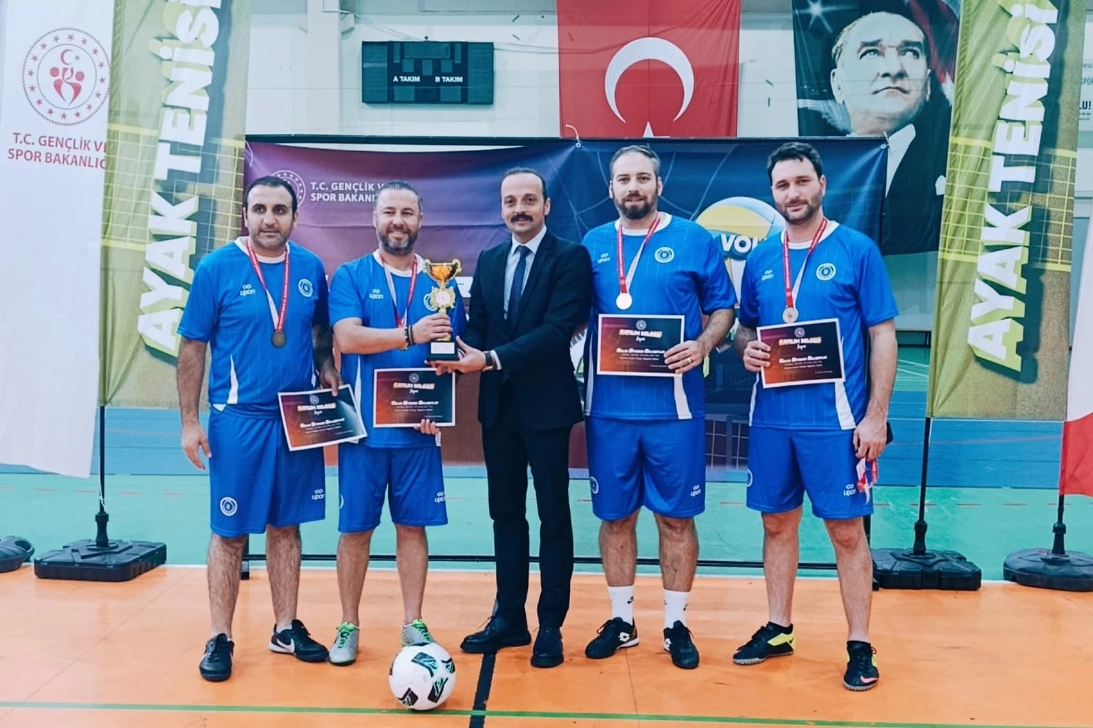 Ayak tenisinde Bursa Büyükşehir