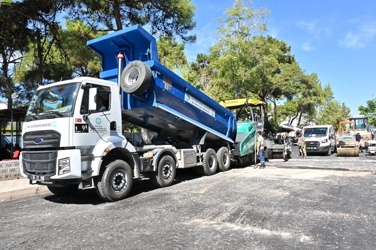 Manisa Kırkağaç’a 5 bin ton sıcak asfalt seriliyor