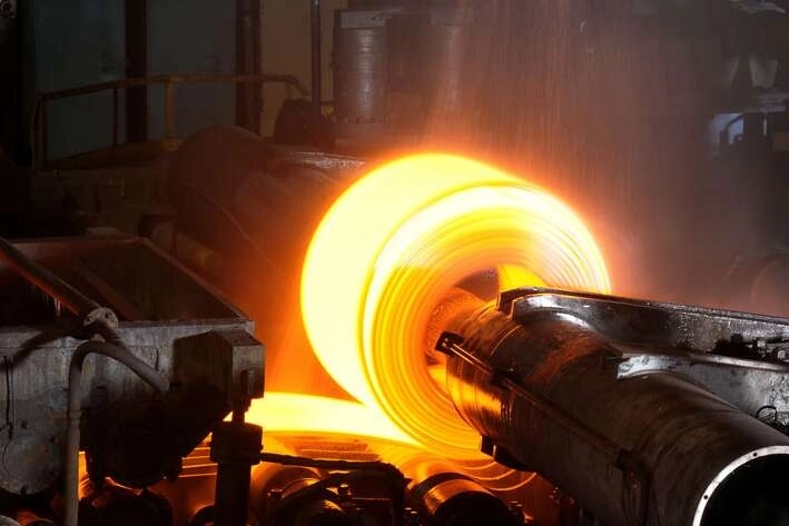 Sanayi üretimi yıllık yüzde 6,8 artarken, aylık yavaşladı