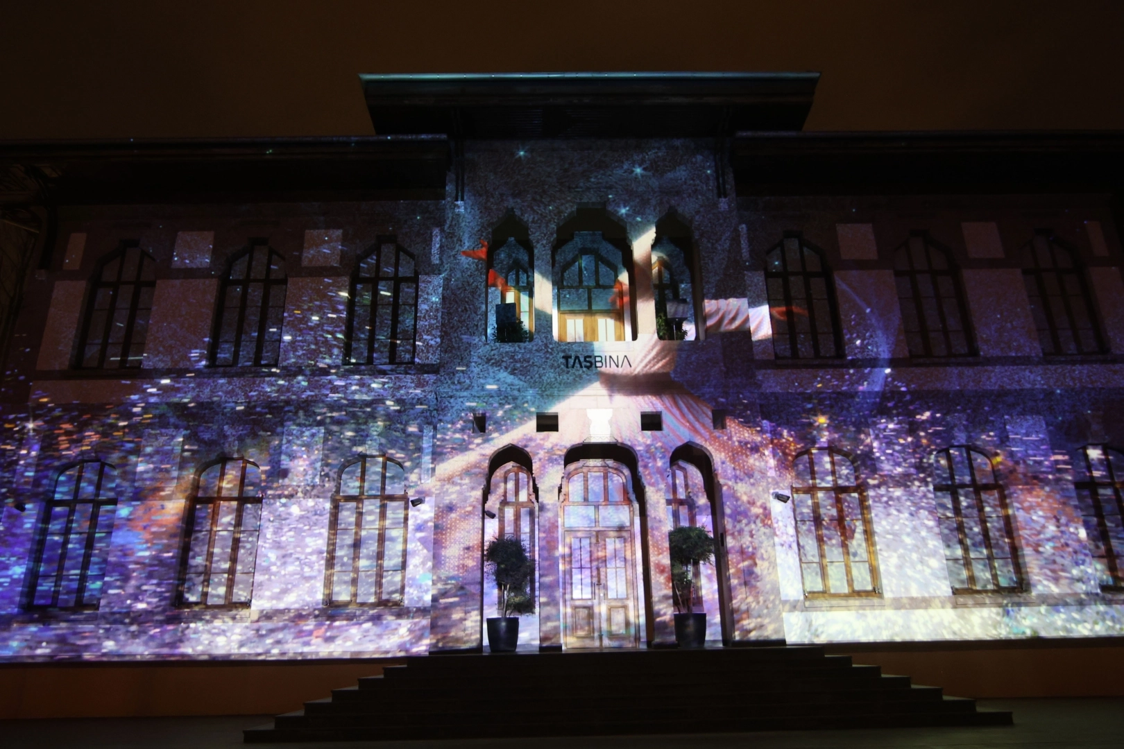 Konya’da tarihi binada video mapping gösterisi
