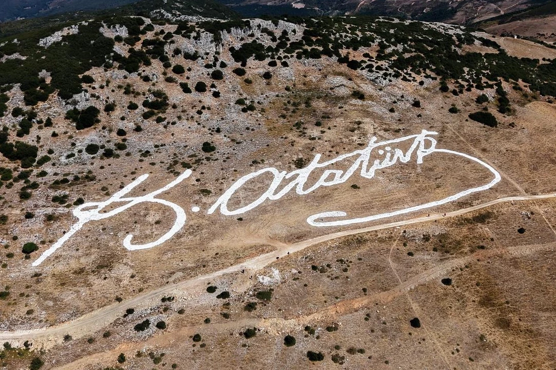 Dünyanın en büyük Atatürk imzası Gemlik’te yenilendi