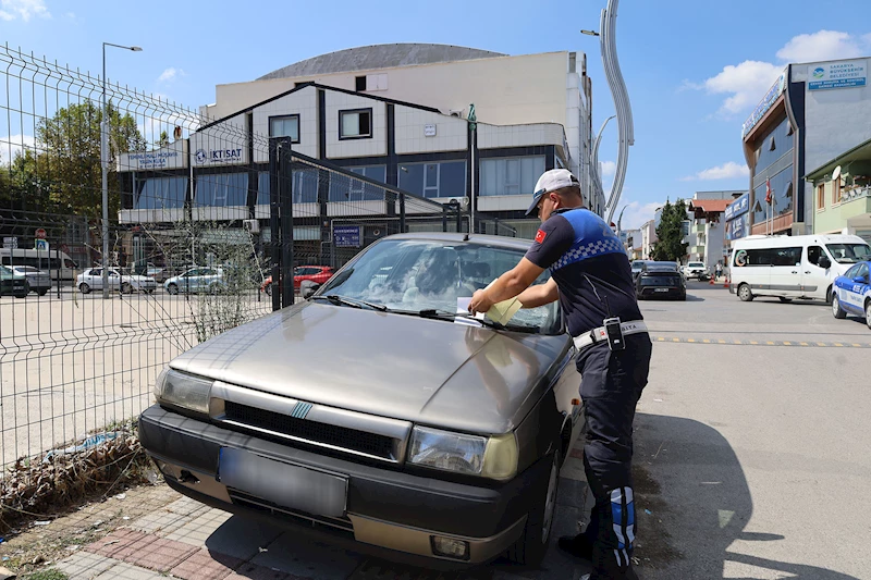 Büyükşehir zabıtası tek tek uyardı: “Yaya geçişleri yayalarındır…”