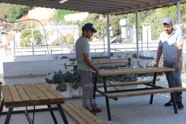 Antalya’da okullara ve mahallelere bank ve piknik masası desteği