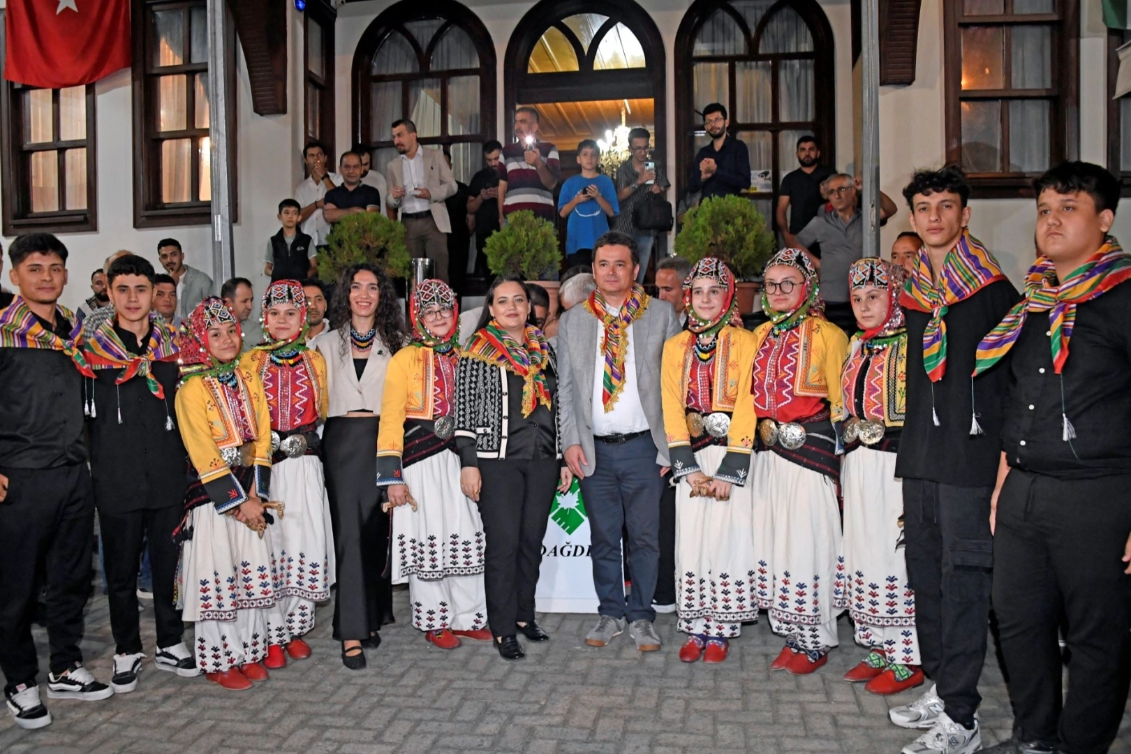 Başkan Aydın, Danışık Gecesi’nde hemşehrileriyle buluştu