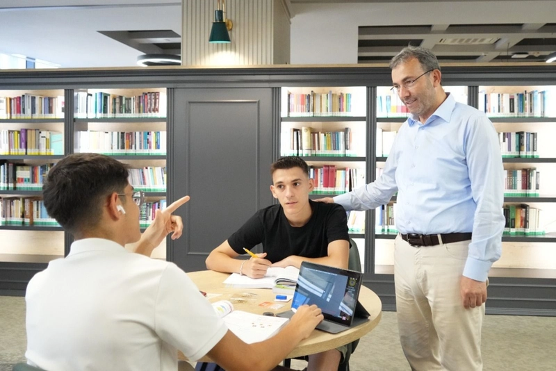 Başkan Ahmet Cin Üniversiteyi Kazananlara Desteği 15.000 TL’ye Yükseltti