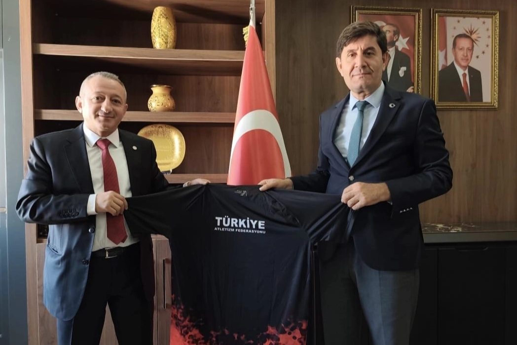 Türkiye Atletizm Federasyonu Asbaşkanı Cura