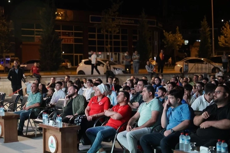 Nevşehir Belediyesi milli heyecan için ekran kuruyor